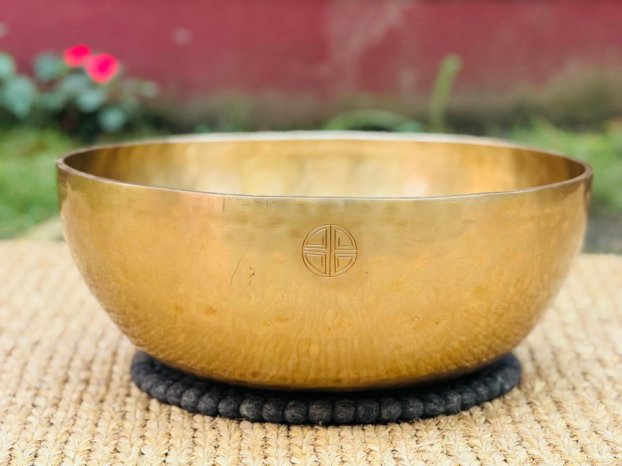 20” Fullmoon mat bowl