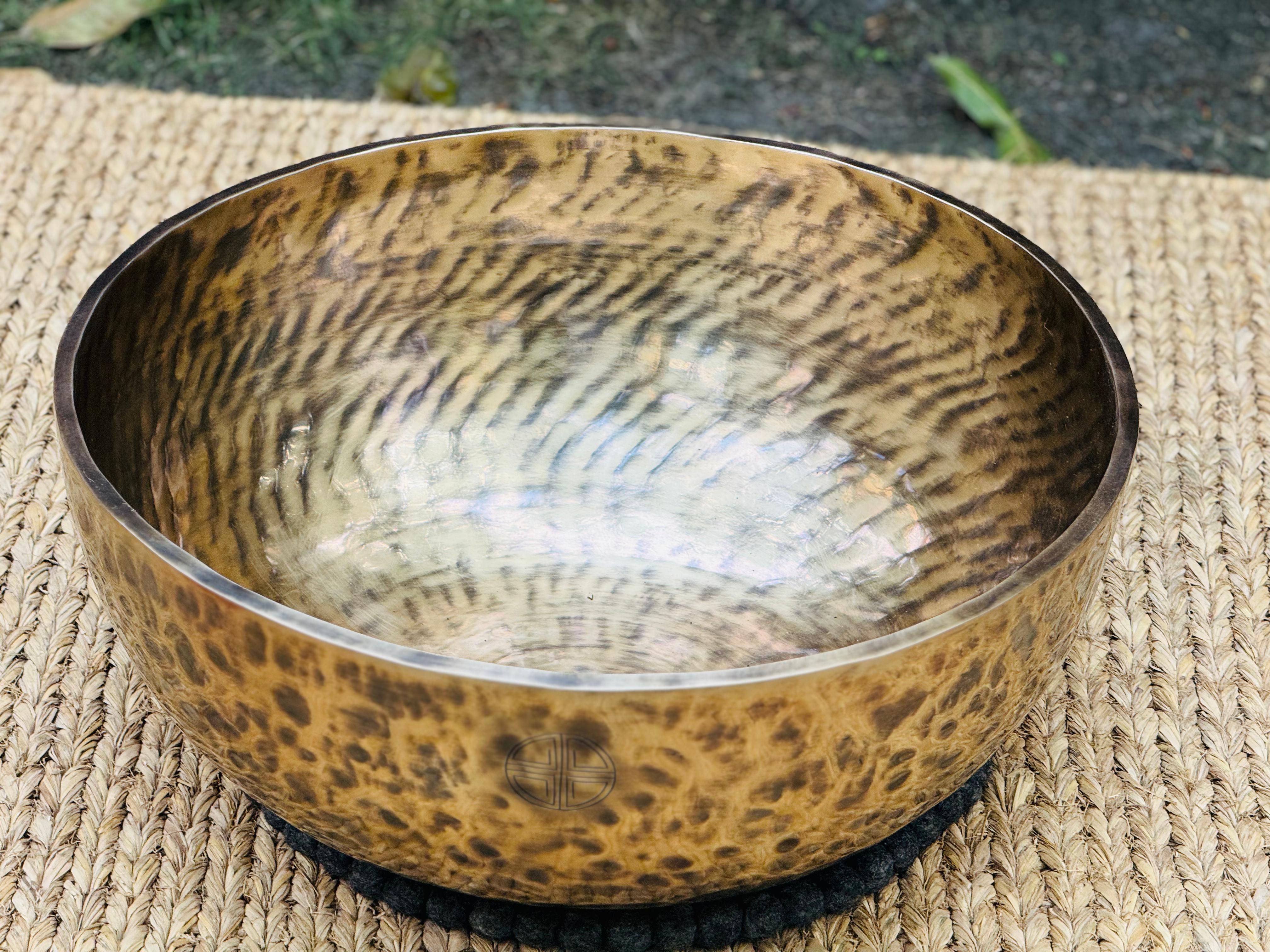 19 " tiger fullmoon  master bowl