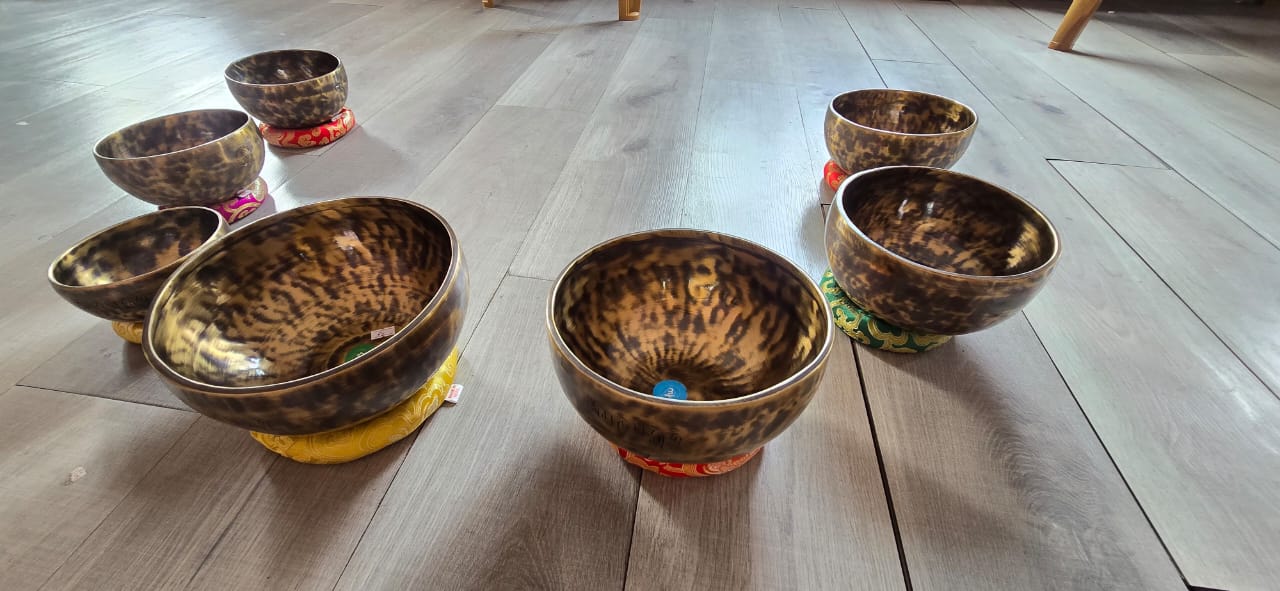 Traditional Tibetan Way of Sounding Set of Seven Tune Regular Set 